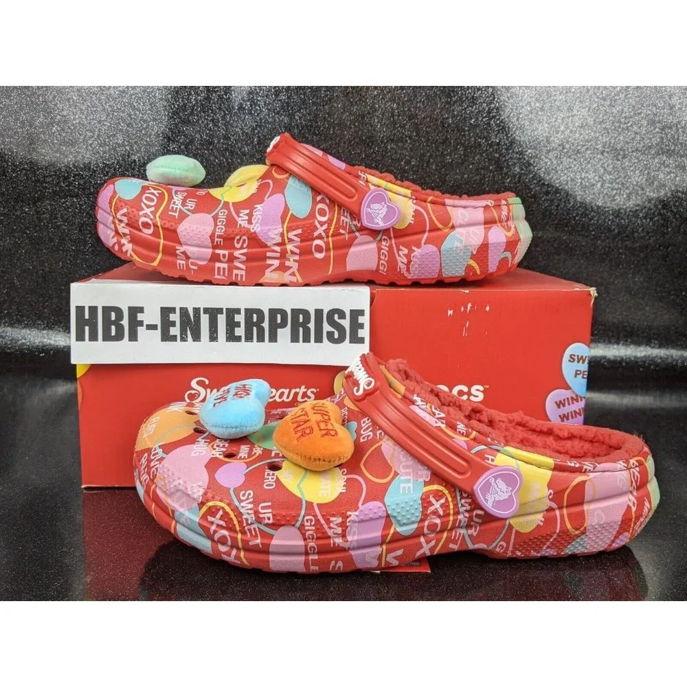 Crocs Classic Clog Fur Lined Sweethearts Red Pink Size J5 Women's Size 7 NIB